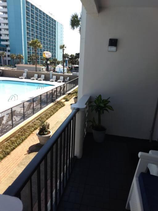 Pool Front & Across From Beach Myrtle Beach Dış mekan fotoğraf